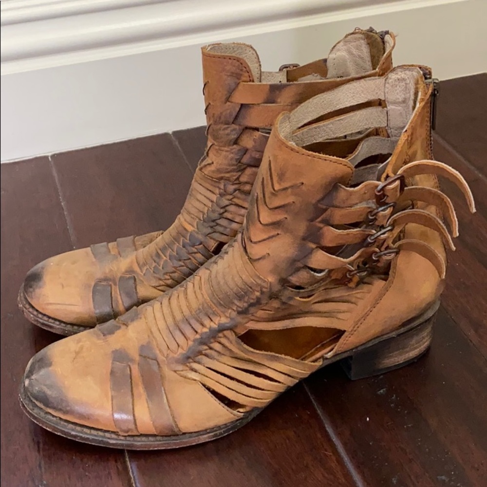 Freebird by Steven Brown Ankle Boots